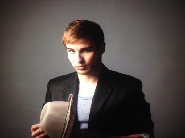    У актёра Олега Буганова нет проблем с работой, фото: дзен.ру