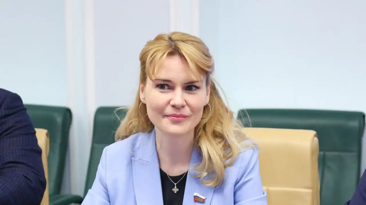    Заместитель председателя Комитета Совета Федерации по социальной политике Дарья Лантратова.