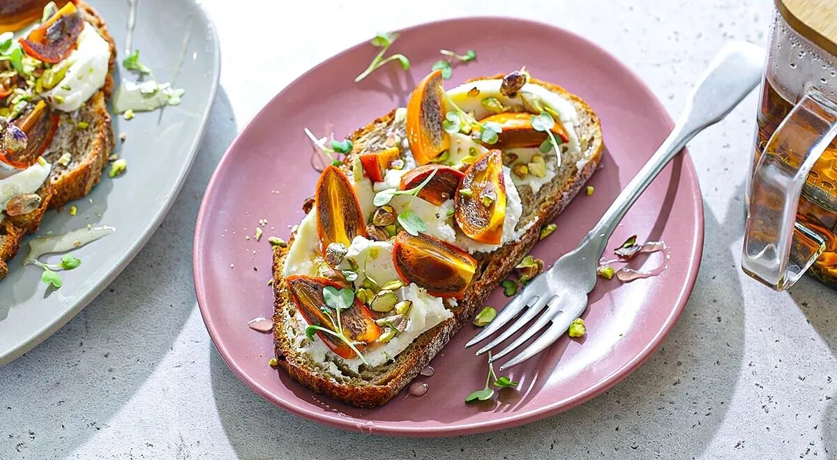 Бутерброд с хурмой и сыром (Мой Магнит)  📷
