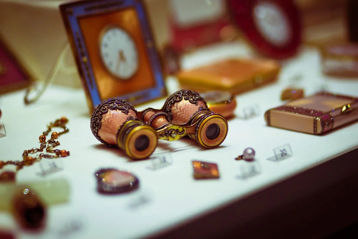 Бинокль театральный. Санкт-Петербург, 1898–1903. Фирма Карла Фаберже, мастер Михаил Перхин. Собрание Музея Фаберже