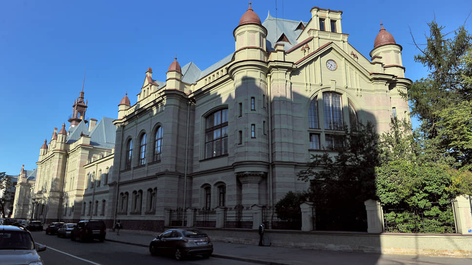 Фото: Александр Коряков / Коммерсантъ