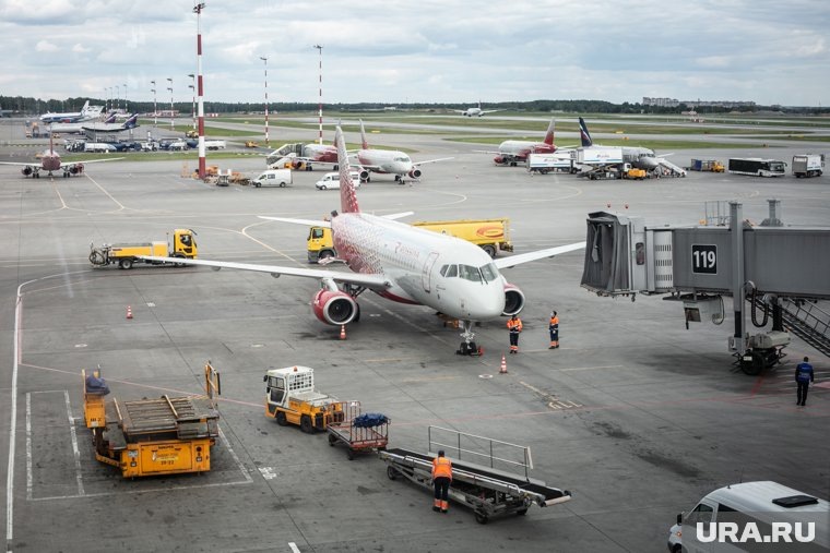    В Пулково две бортпроводницы авиакомпании «Россия» обратились за медпомощью