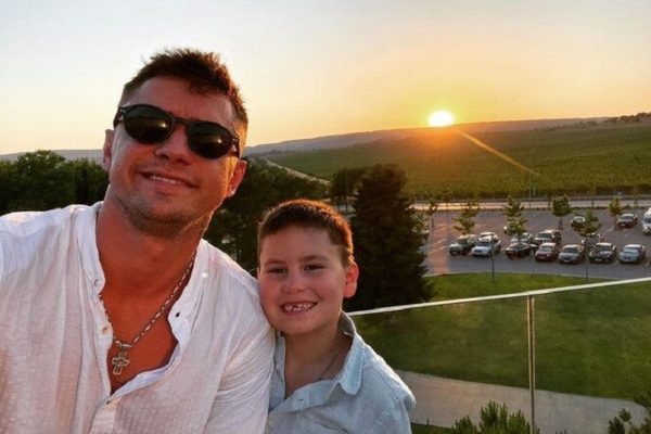    Павел Прилучный с сыном Тимофеем, фото: соцсети