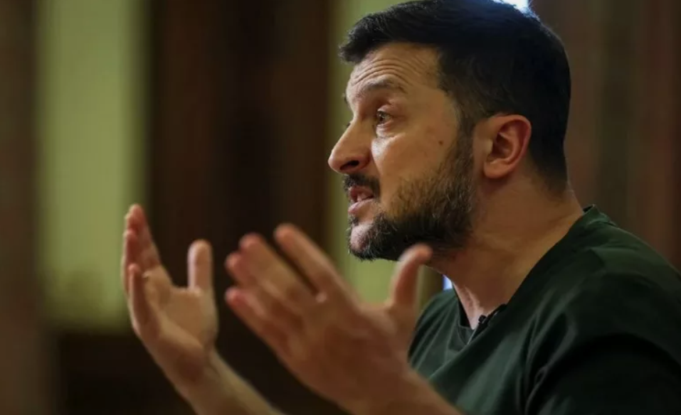    Зеленский снова заговорил о вступлении Украины в НАТО, поучая Трампа, как завершить конфликт за 24 часа