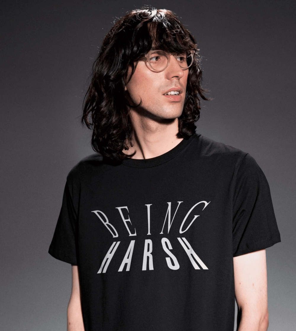 Э.Г. Кук, продюсер многих современных гиперпоп-треков