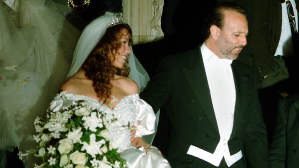 Свадьба с президентом Sony Musical Томасом Моттола в церкви Св. Фомы, 1993 год. Брак продлился до 1997 года.📷Фото: Mike Alexander / AP