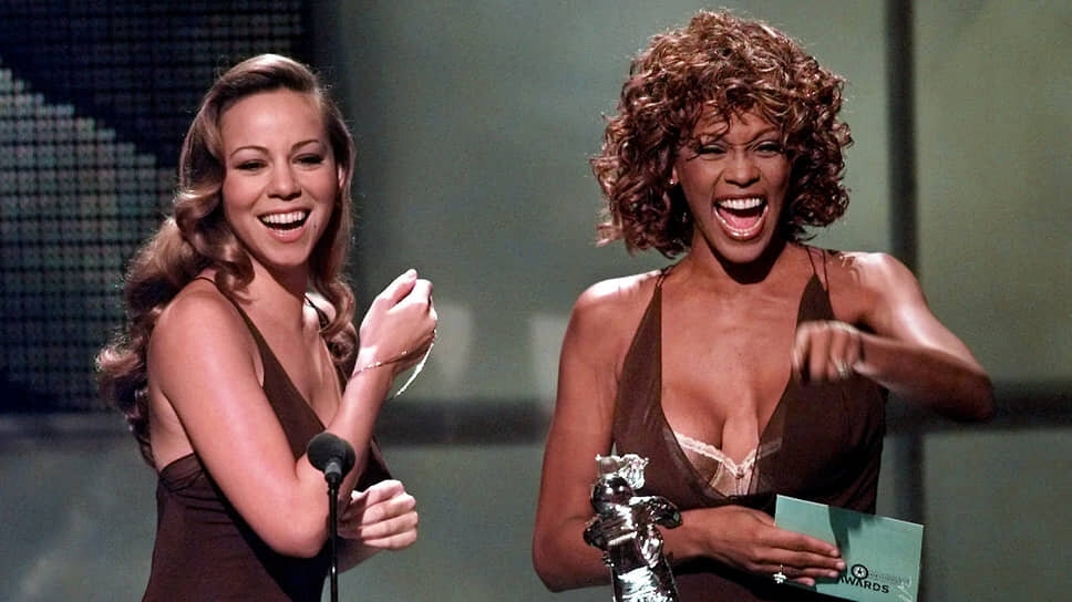 С певицей Уитни Хьюстон на вручении награды за лучшее мужское видео MTV Video Music Awards, 2012 год.📷Фото: Kevork Djansezian, File / AP