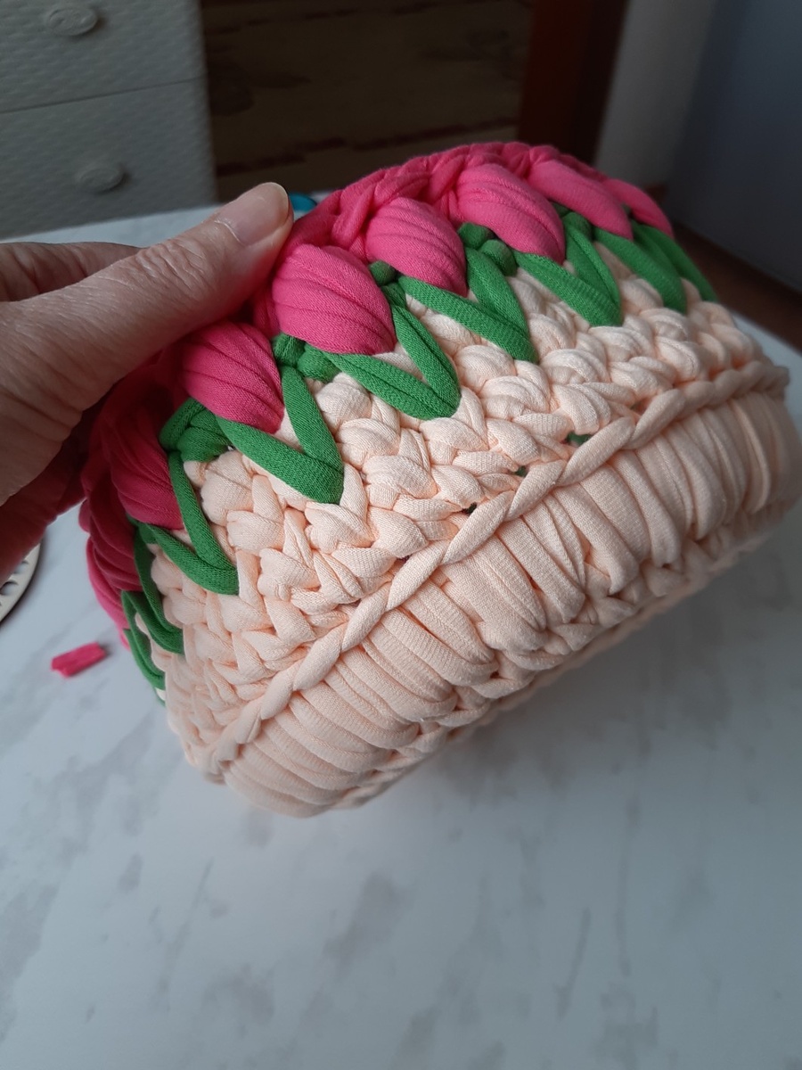 Фото автора. Можно так сделать низ вазы.