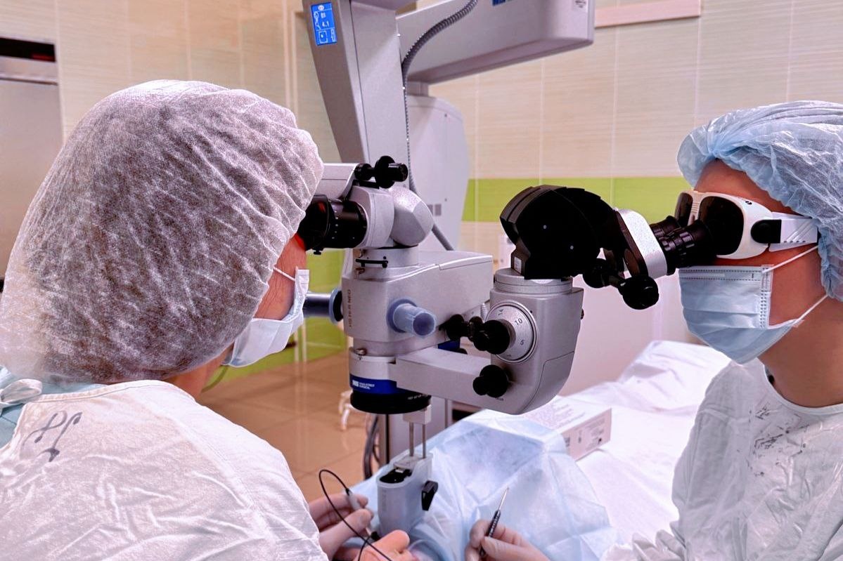    В областной клинической больнице им. Семашко появился офтальмологический стереомикроскоп для высокотехнологичных операций