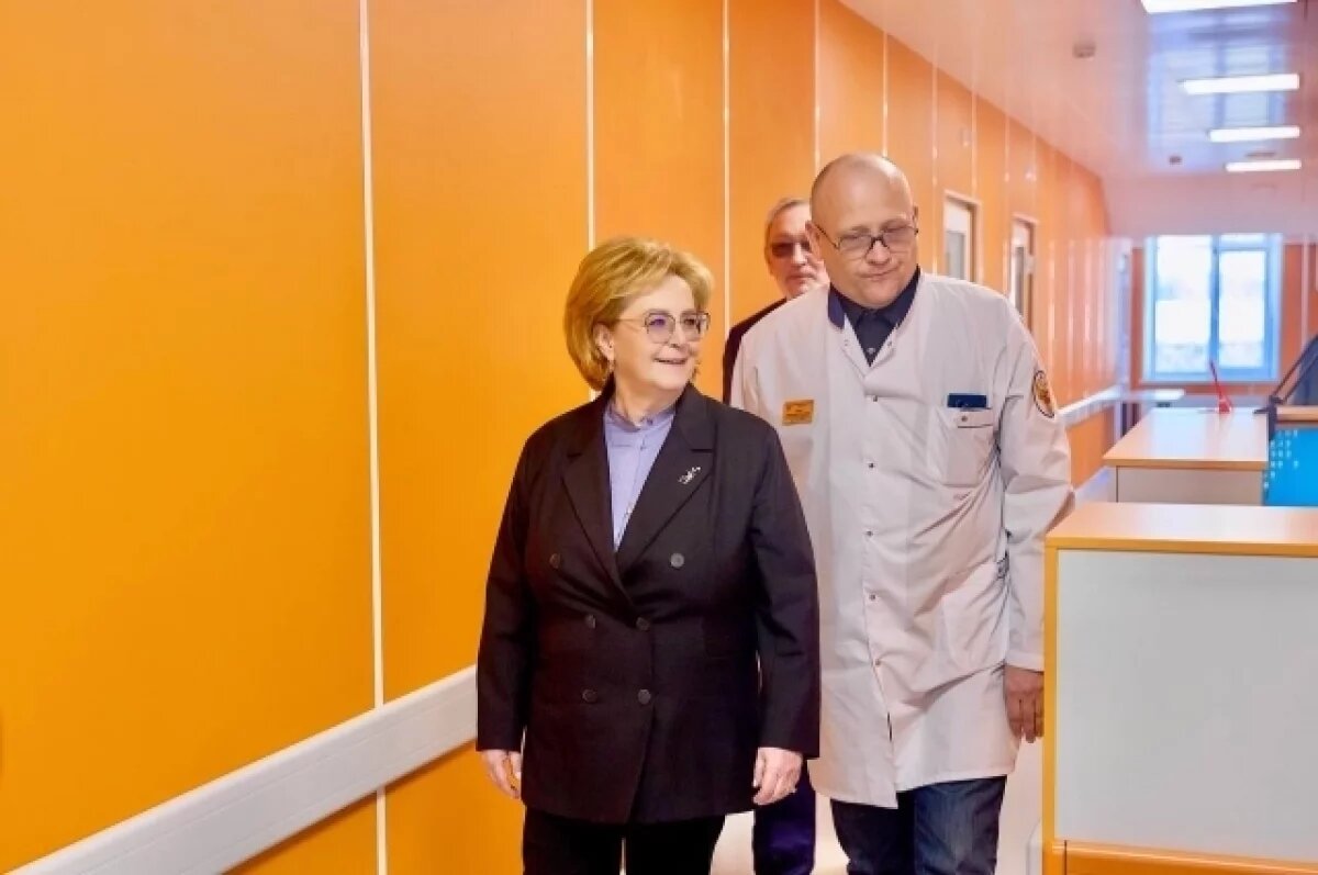    Скворцова посетила с рабочим визитом мурманскую «Пироговку»