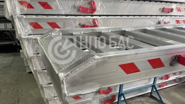 Подробный каталог алюминиевых трапов, аппарелей и сходней представлен на нашем сайте: https://appareli.ru