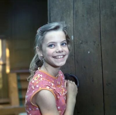 Яна Поплавская в детстве на съемках фильма. Фото: legion-media.ru