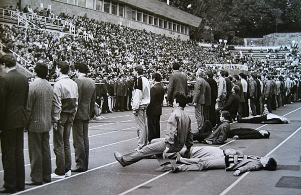 На сеансе Кашпировского, 1988 год