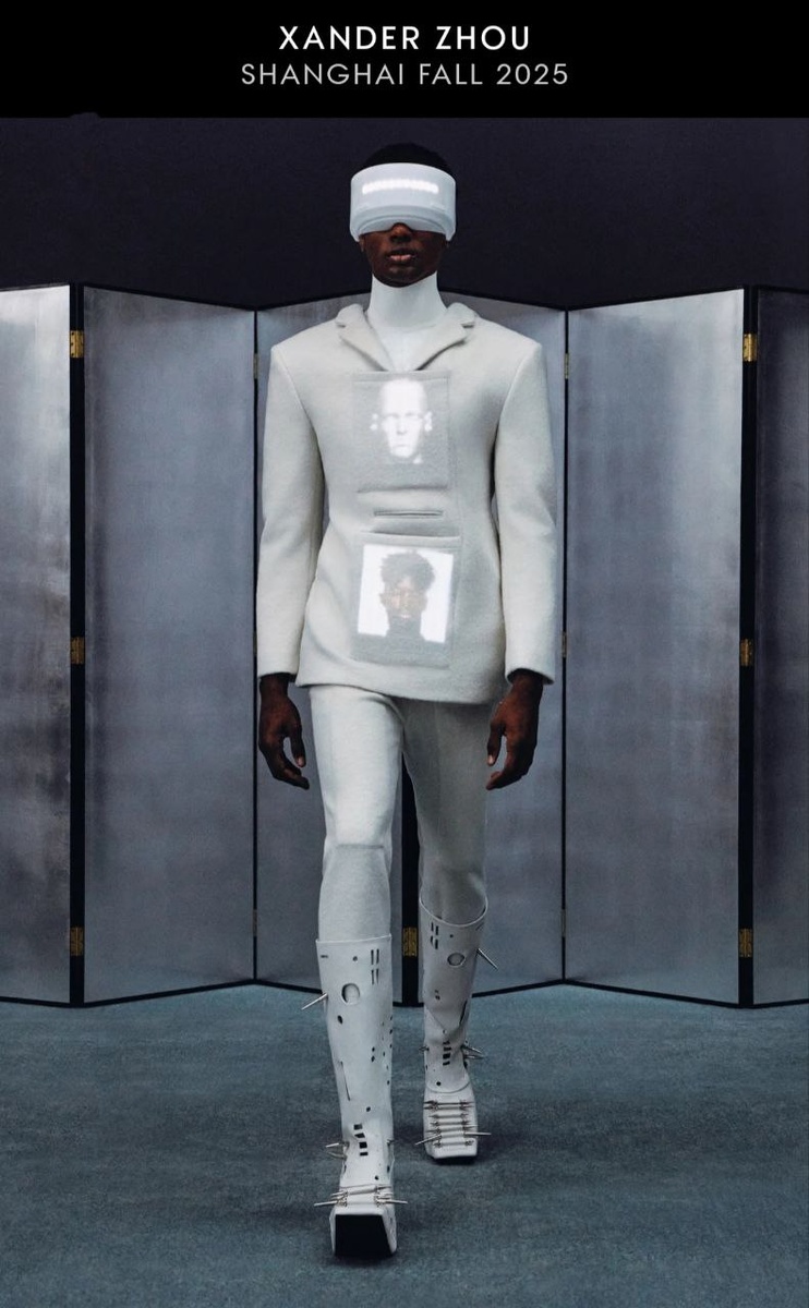 Источник фото: Vogue Runway