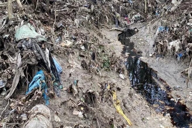    Токсичные стоки с мусорного полигона. Фото: t.me/radionovasg