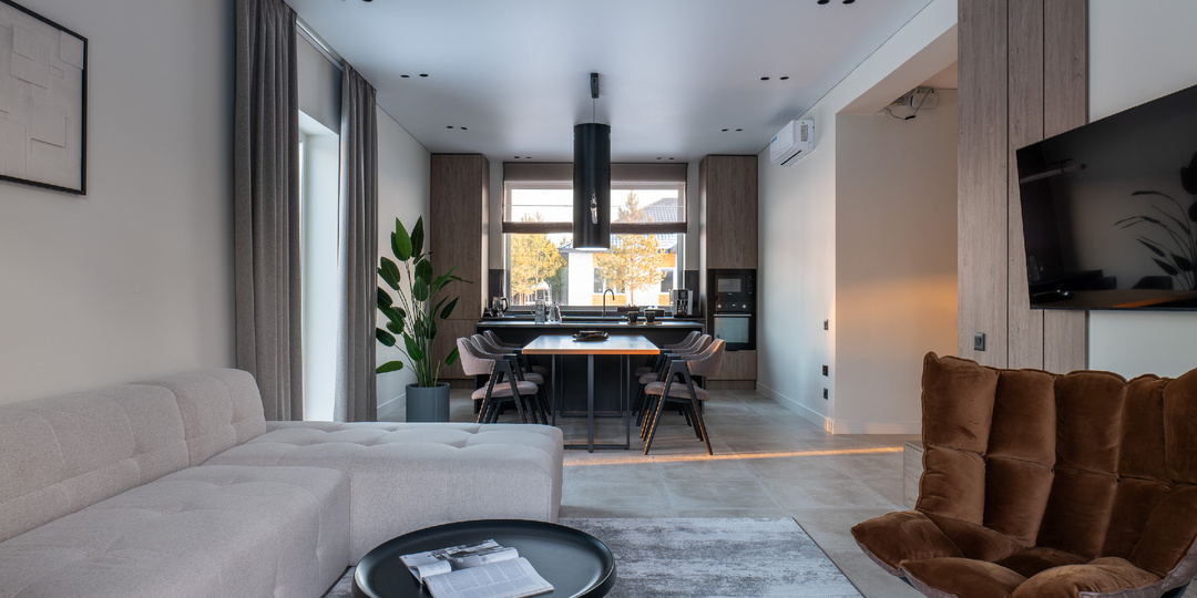 Где рядом с Екатеринбургом купить готовый дом?