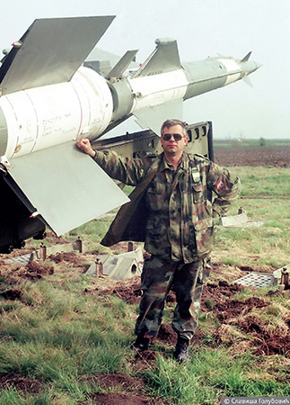 Капитан Славиша Голубович у «Невы», село Шимановцы, март 1999