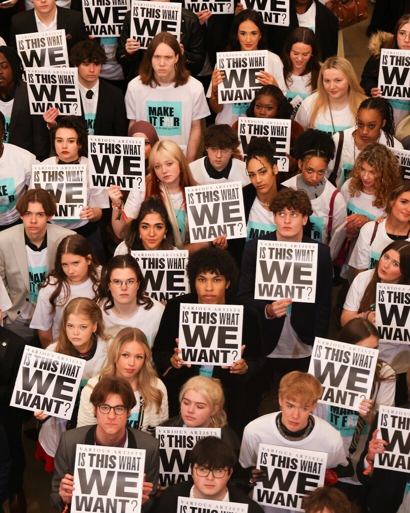    Музыкантов также поддержали британские студенты. Фото: washingtonpost.com/