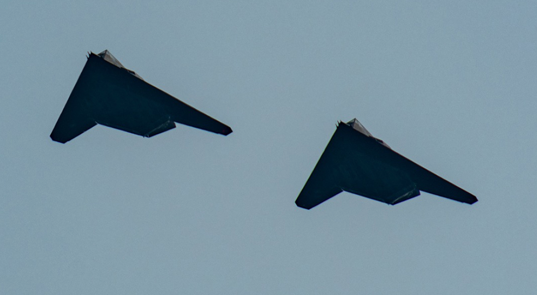 Общим местом стало то, что американцы потеряли в Югославии один Ф-117. Но только через два десятилетия после окончания войны выяснилось, что таких сбитых Ночных ястреба было как минимум два. Просто один уже нельзя было скрывать от общественности. Фото Тhe Аviationist