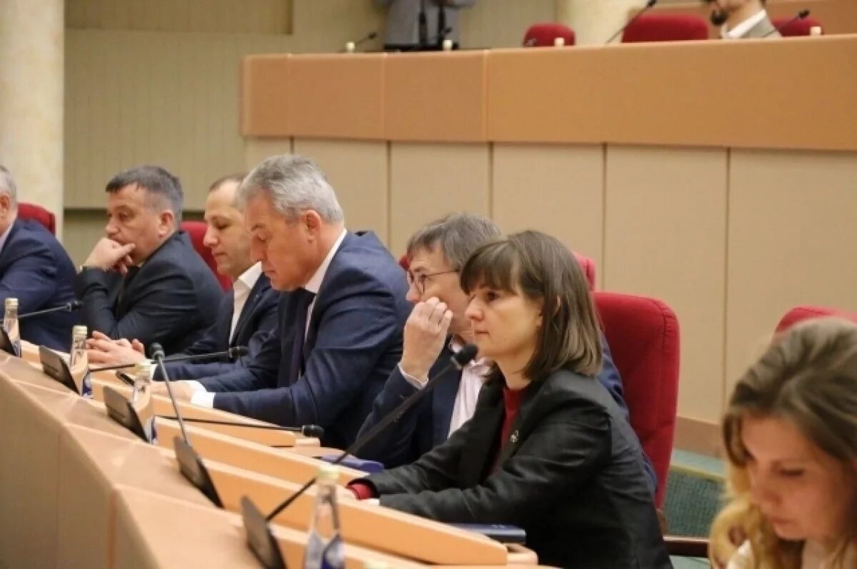    Усова: В ходе очередного заседания облДумы рассмотрели несколько поправок