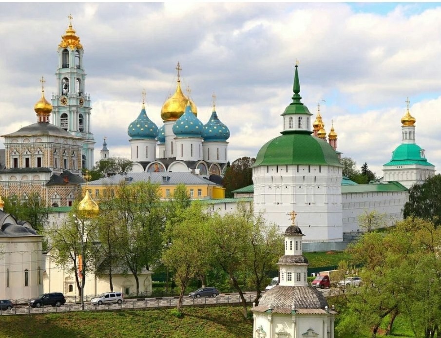 Троице-Сергиева Лавра. (фото из интернета)