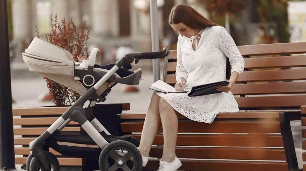     Начинающая мама и начинающий писатель: как совместить? Екатерина Ушахина