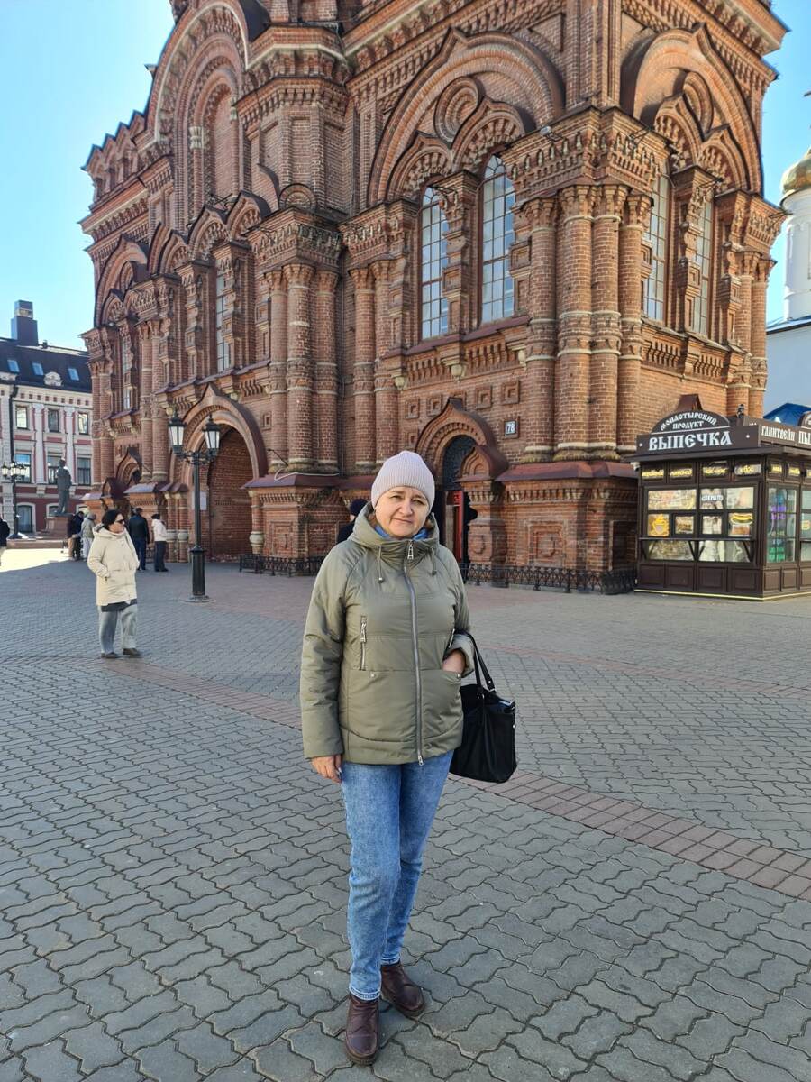 Автор блога собственной персоной у Собора Богоявления Господня