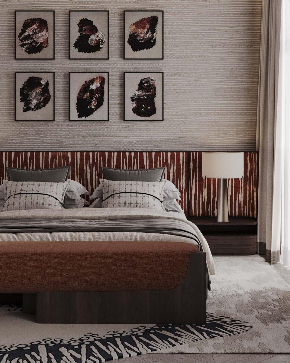 Теплый коричневый, темно-коричневый, серо-коричневый, коричнево-терракотовый — совсем не пестро. Проект студии Premier Home
