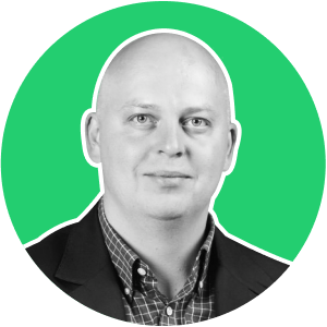 Влад Завадский — автор экологичного подхода в продажах. Его суть в том, что клиенту продают смысл, выраженный деньгах. Противоположность этого подхода — продажи любой ценой.