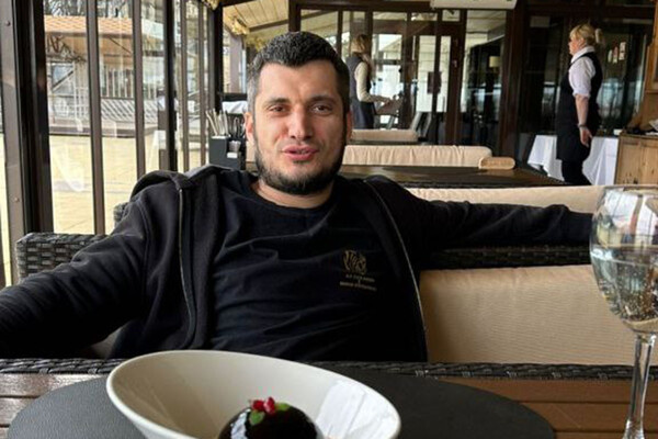 evaevakaritskayaa/Instagram 