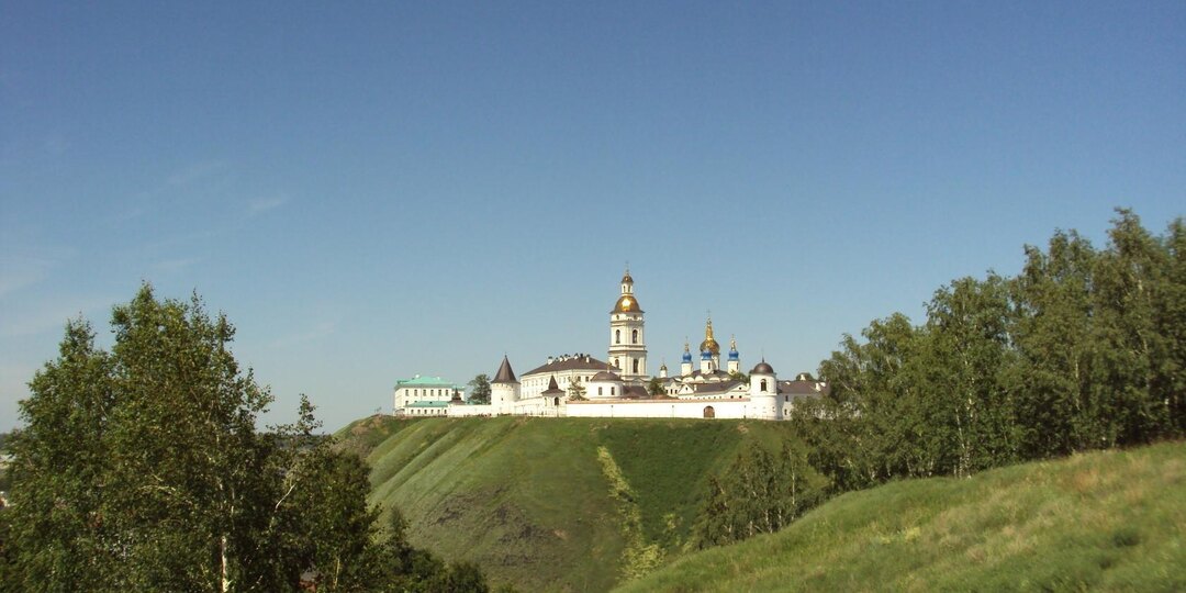 За горами, за лесами, за широкими морями