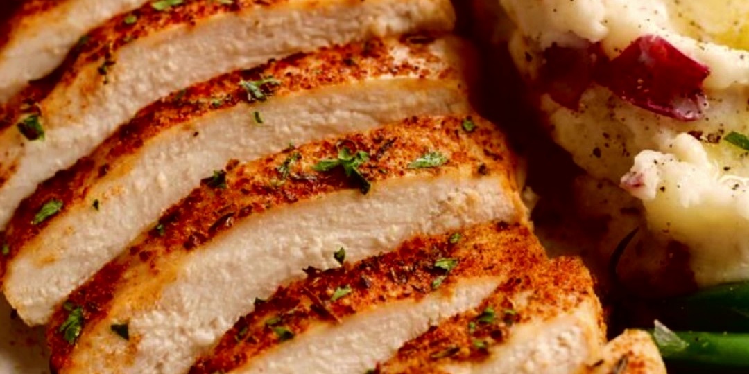 НЕЖНЕЙШАЯ КУРИЦА С ТЫКВЕННО-КАРТОФЕЛЬНЫМ ПЮРЕ – пальчики оближешь 😋💛