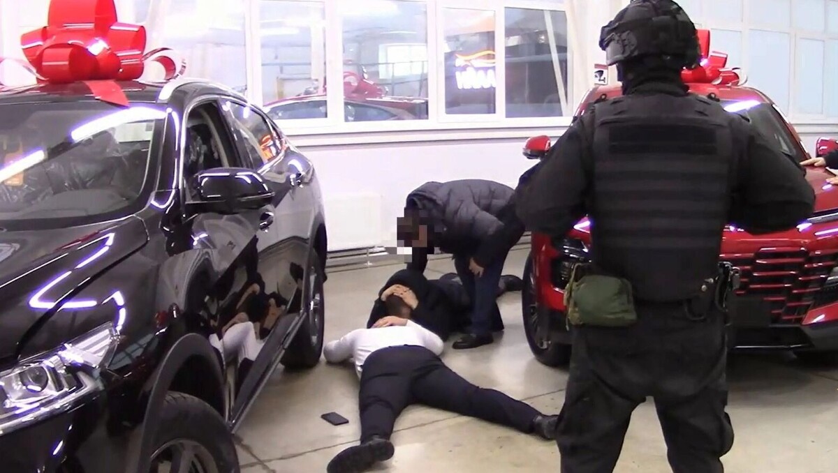     Источник: Пресс-служба МВД Удмуртии, скриншот видео