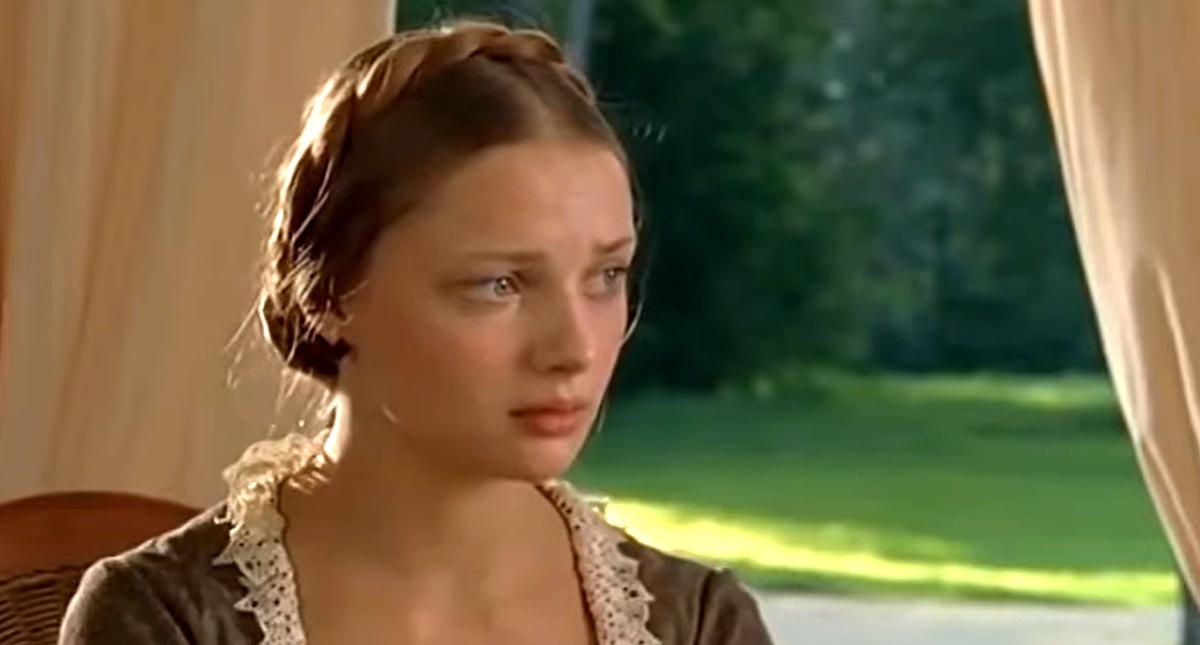 Кадр из мини-сериала "Отцы и дети", 2008 г., режиссер Авдотья Смирнова, сценаристы Авдотья Смирнова, Александр Адабашьян, композиторы Алексей Стеблёв, Петр Климов (скриншот) 