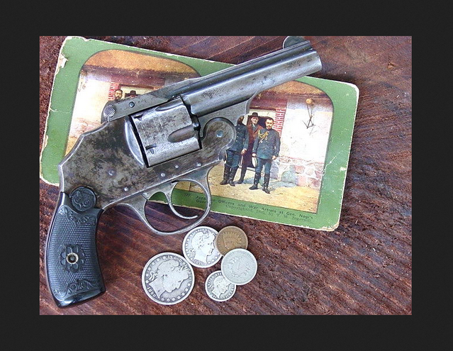 Safety Hammerless Third Model под .38 S&W (9х20 мм). (Фото - общественное достояние)