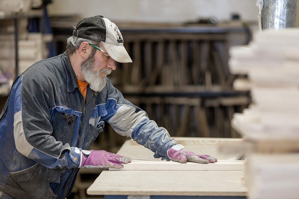    Среднестатистический российский труженик становится все старше. Николай ОБЕРЕМЧЕНКО