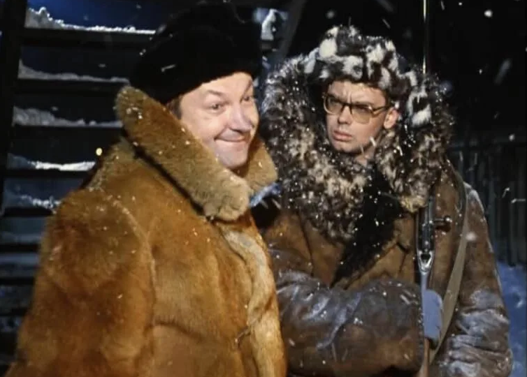 Легко можно вспомнить два из пяти. Общие фильмы у Александра Демьяненко и Георгия Вицина