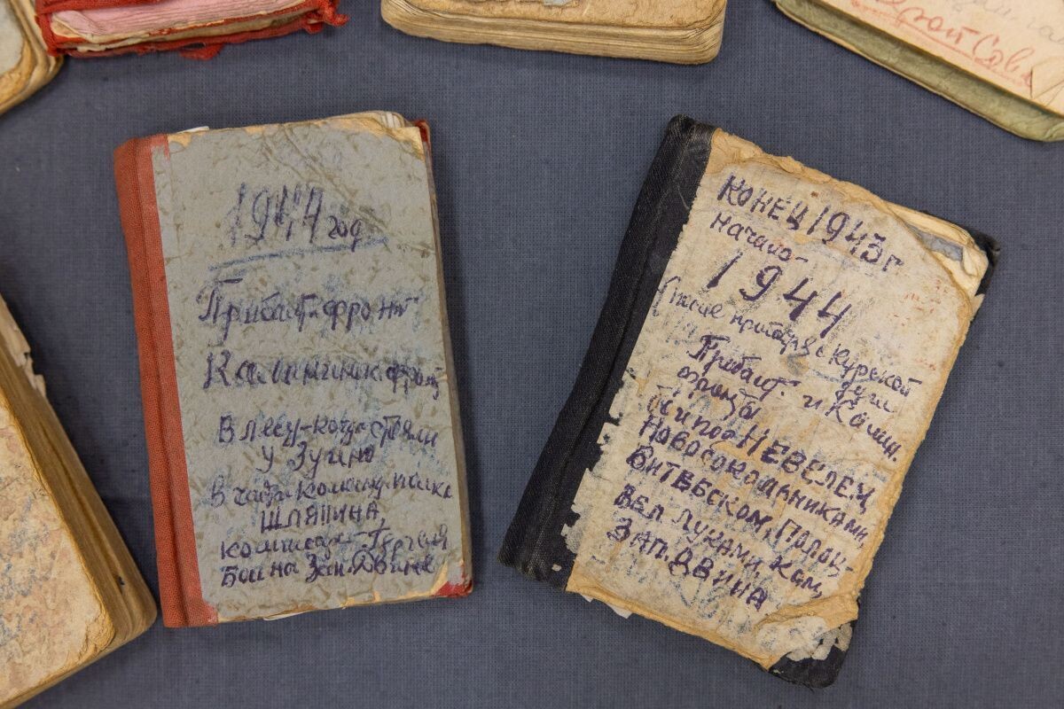     Предметы для новой масштабной экспозиции «Путь к Победе» в Музее Победы Источник: victorymuseum.ru Автор фото: Пресс-служба Музея Победы