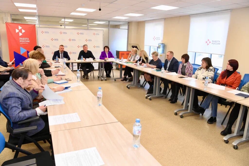    Заседание республиканской трехсторонней комиссии по регулированию социально-трудовых отношений. Фото: «Республика» / Оксана Кудряшова