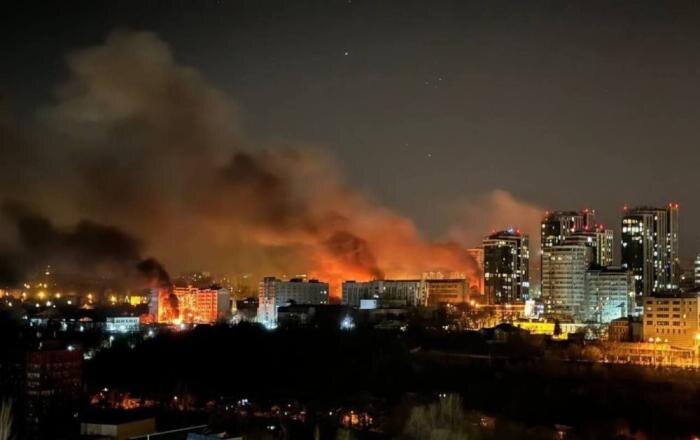 Мощные удары «Гераней» по целям в Днепропетровске, источник – Телеграм-канал Авдеевка.РУ
