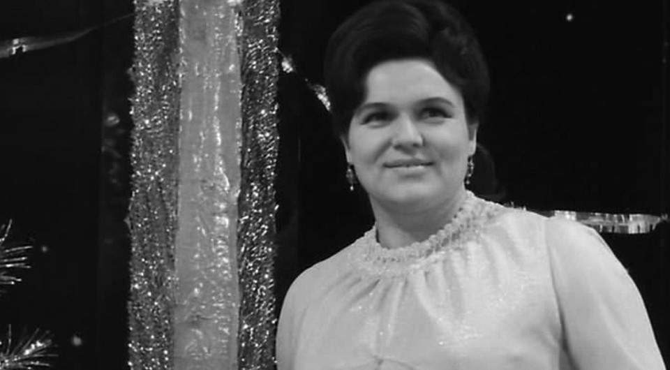 Вот так выглядела Л. Зыкина в 1965 году.