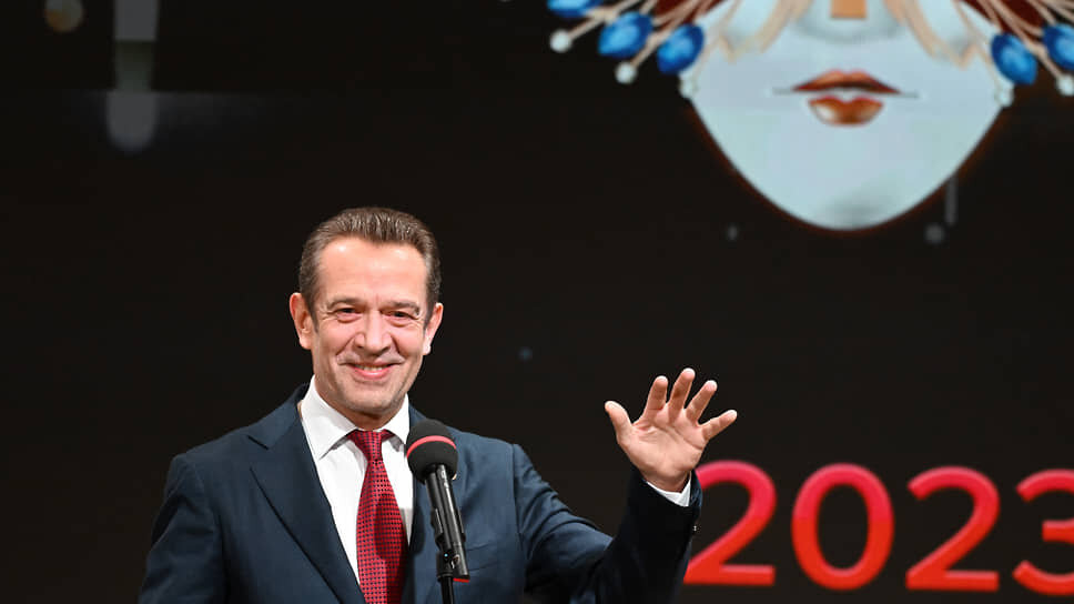 Председатель Союза театральных деятелей РФ, худрук Московского театра Олега Табакова и директор театра «Современник» Владимир Машков.📷Фото: Анатолий Жданов / Коммерсантъ