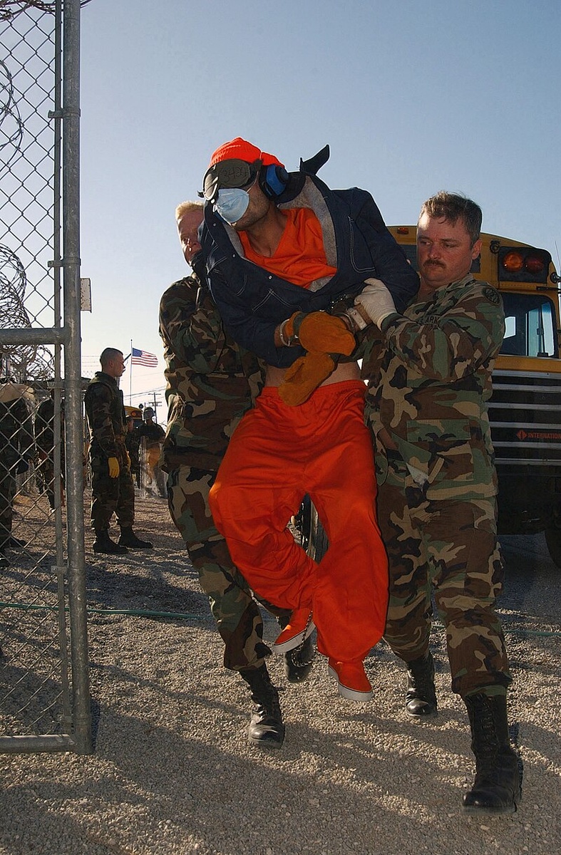 Мы не виноваты! Ты сам пришел!!! ( Добавлено здесь, в реплике отсутствует).
