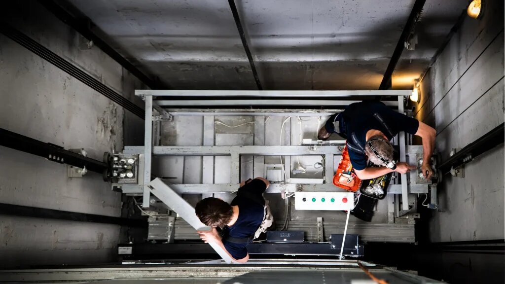 Ремонт лифтов и лифтового оборудования в Москве