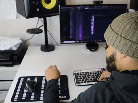 Звукарь получил качественные правки и уже во всю делает тебе бенгер.