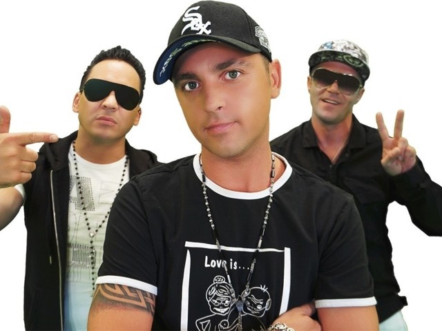 Отпетые мошенники. взята из интерета.