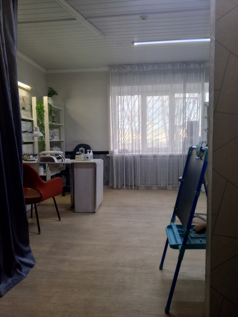 Записалась в тот же салон, где последний раз два года назад стриглась