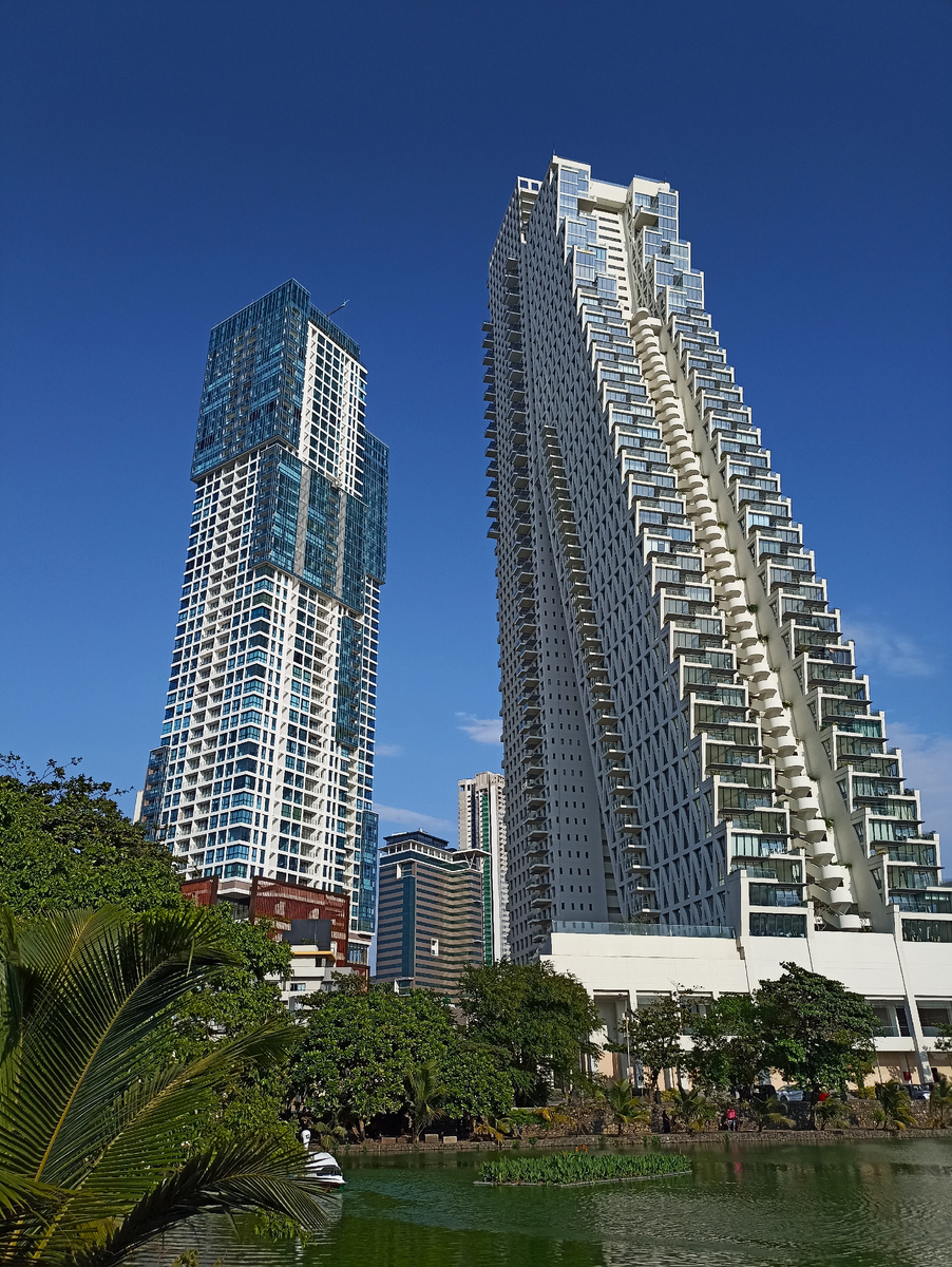 Башня Altair- на неё можно подняться бесплатно