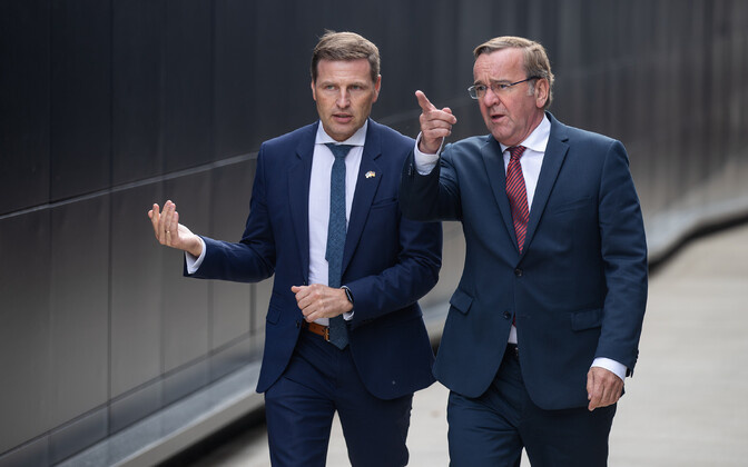    «Обсуждение на базарных площадях». Германия и Эстония пока не готовы сказать «да» отправке своих миротворцев на Украину