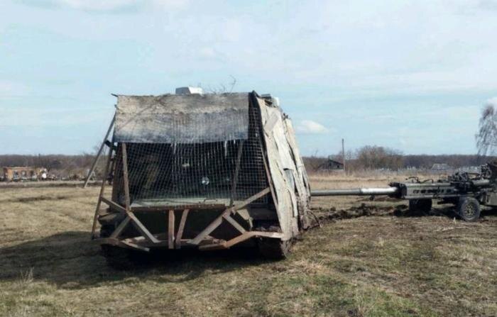 Эвакуация трофейной гаубицы М-777. Курская область, источник – Телеграм-канал ВДВ Псков ZOV